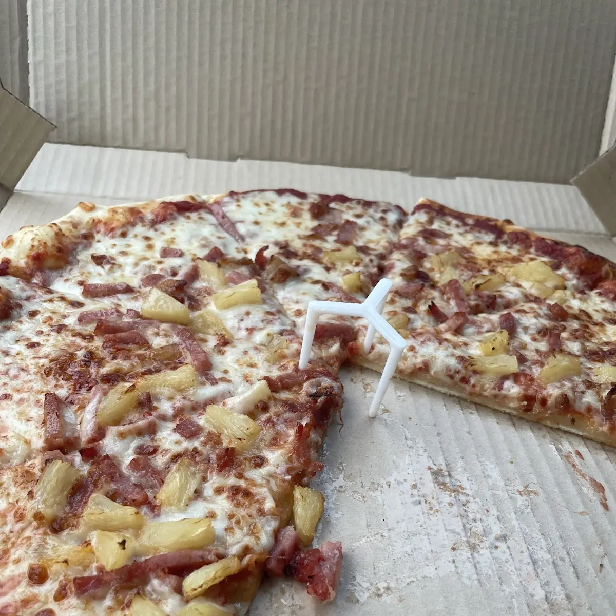 Hawaiian Pizza
