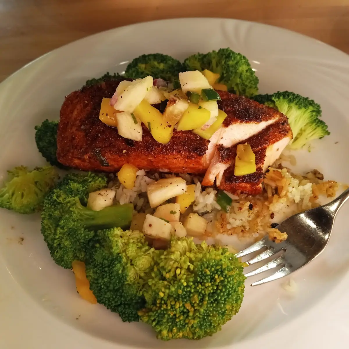 Caribbean Salmon w Mango Pineapple Salsa