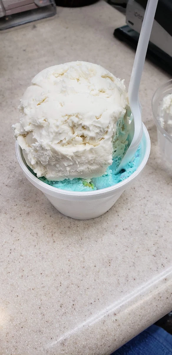 Bubble Gum and Vanilla Ice Cream