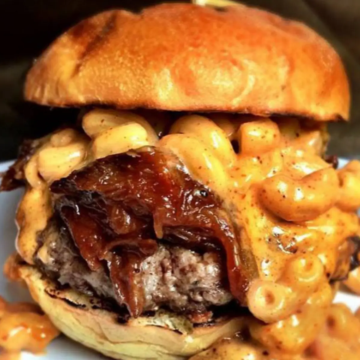 Burger with Mac and Cheese
