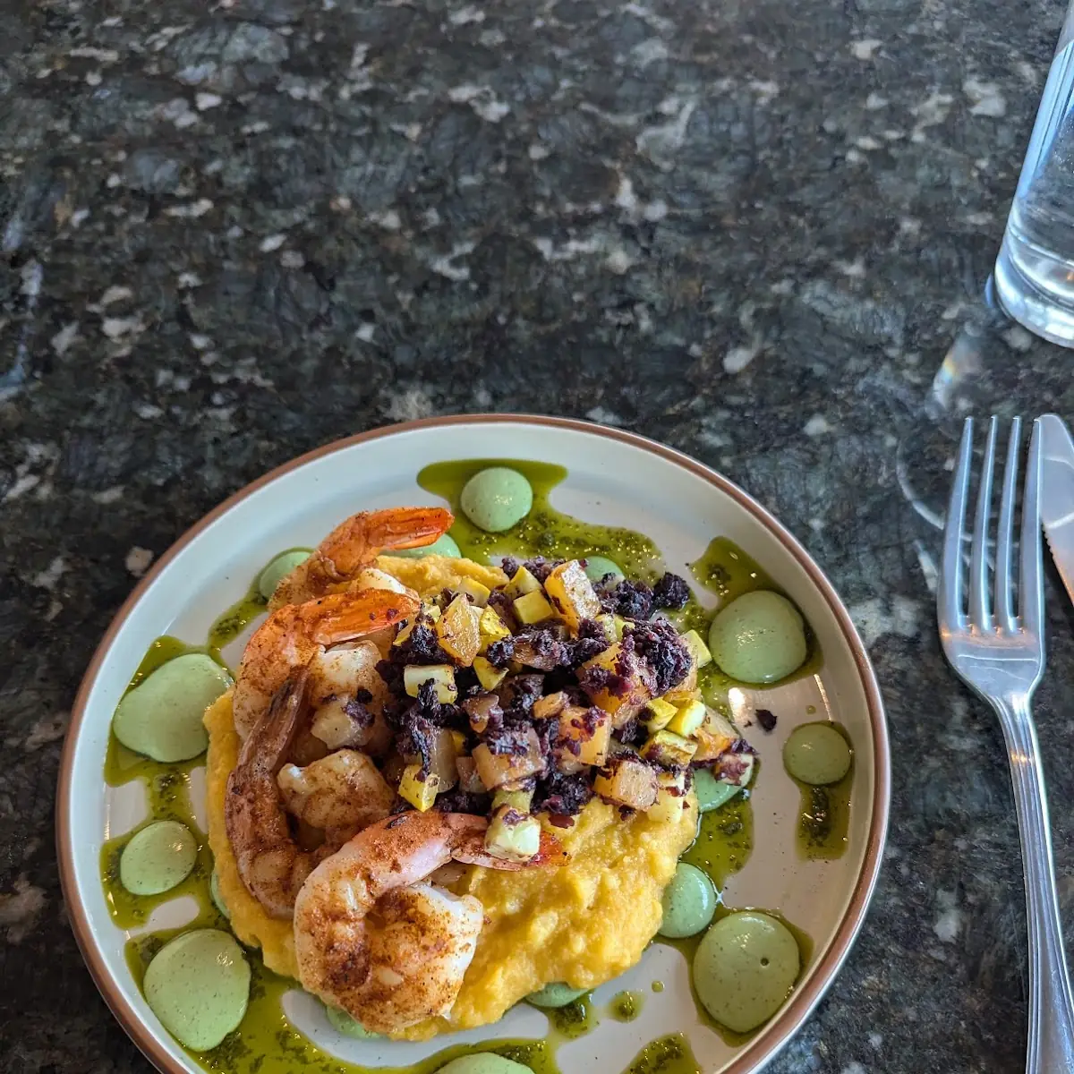 Seared Shrimp and Creamy Grits