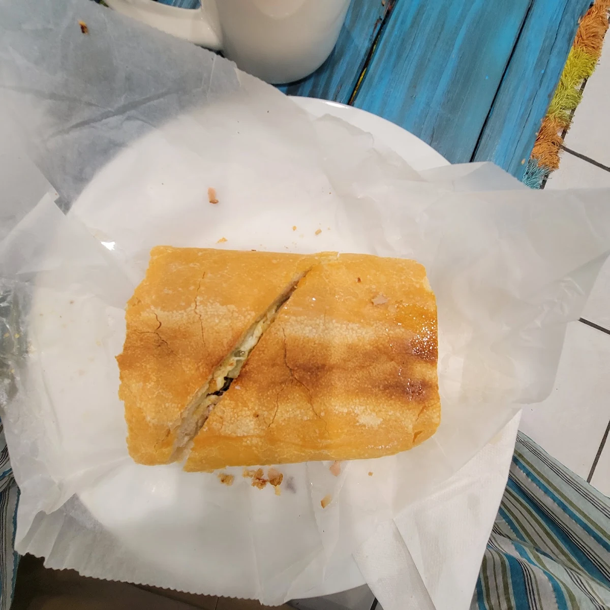 Sandwich Medianocheagua Pan De Agua