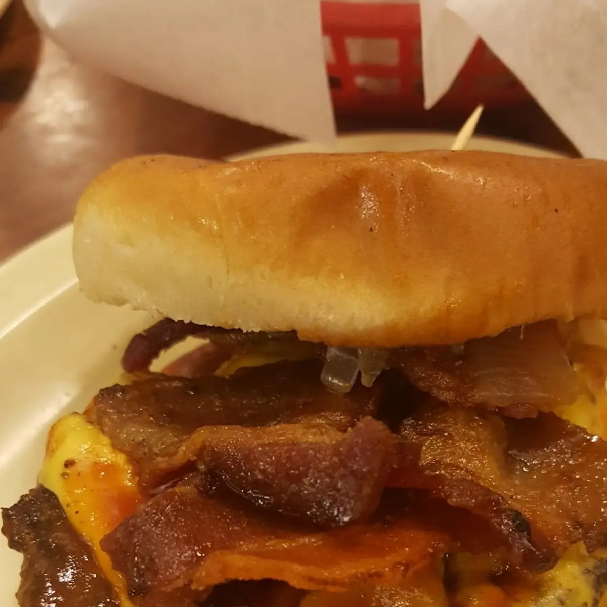 Bacon Cheeseburger