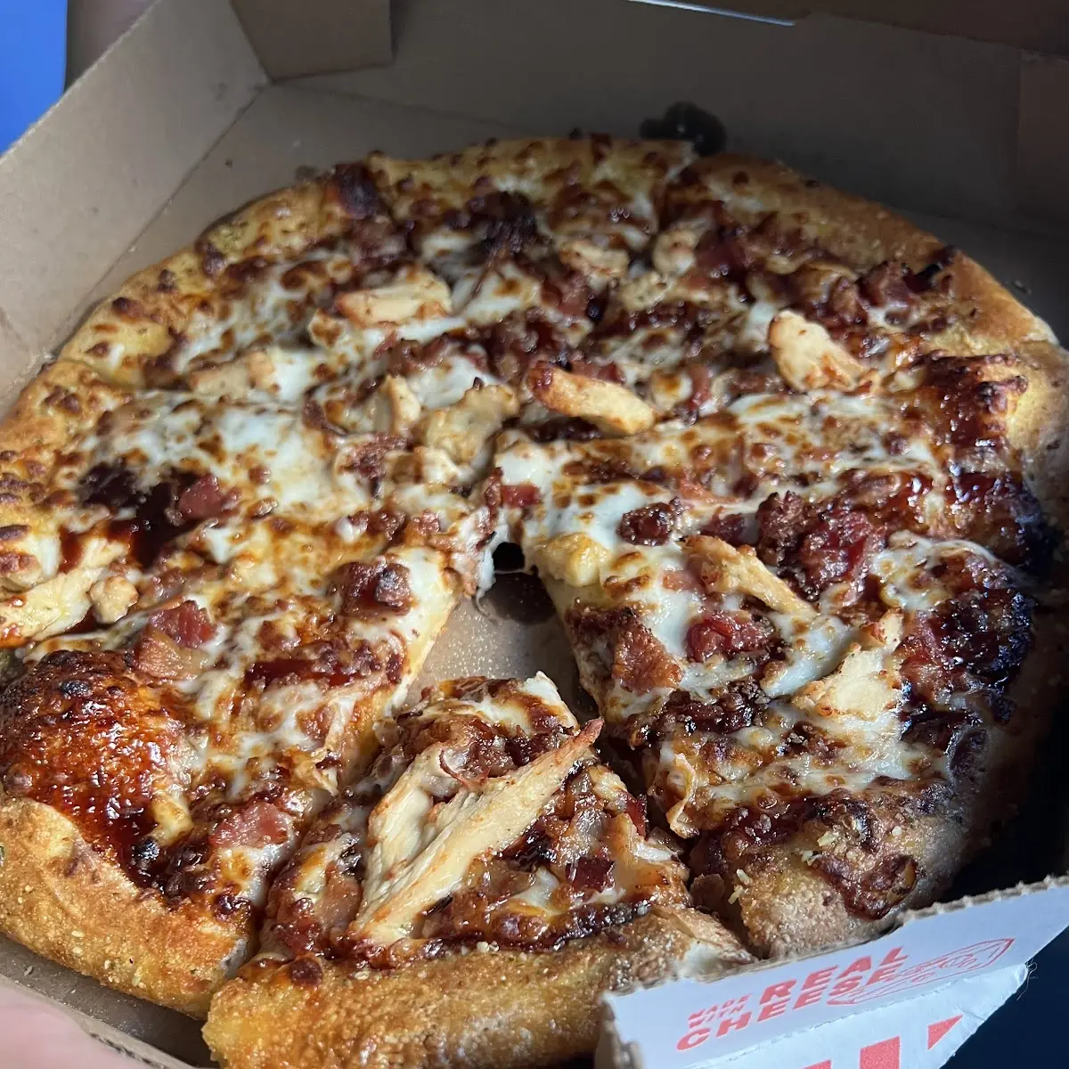Barbecue Sauce Pizza with Chicken and Bacon