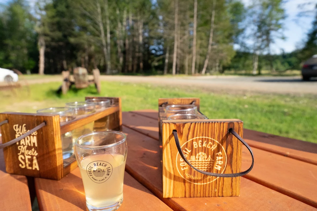 Highlights, Fossil Beach Farm