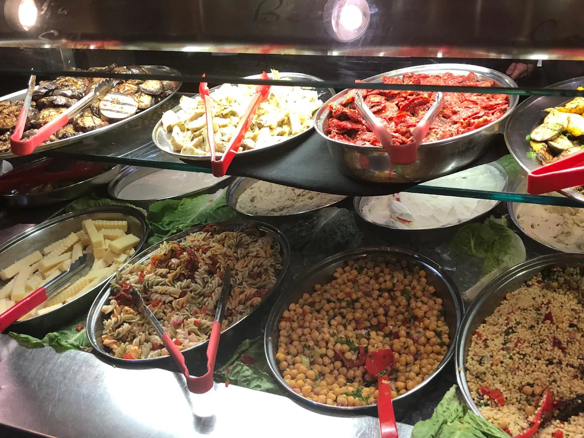 Appetizer Open Salad Bar