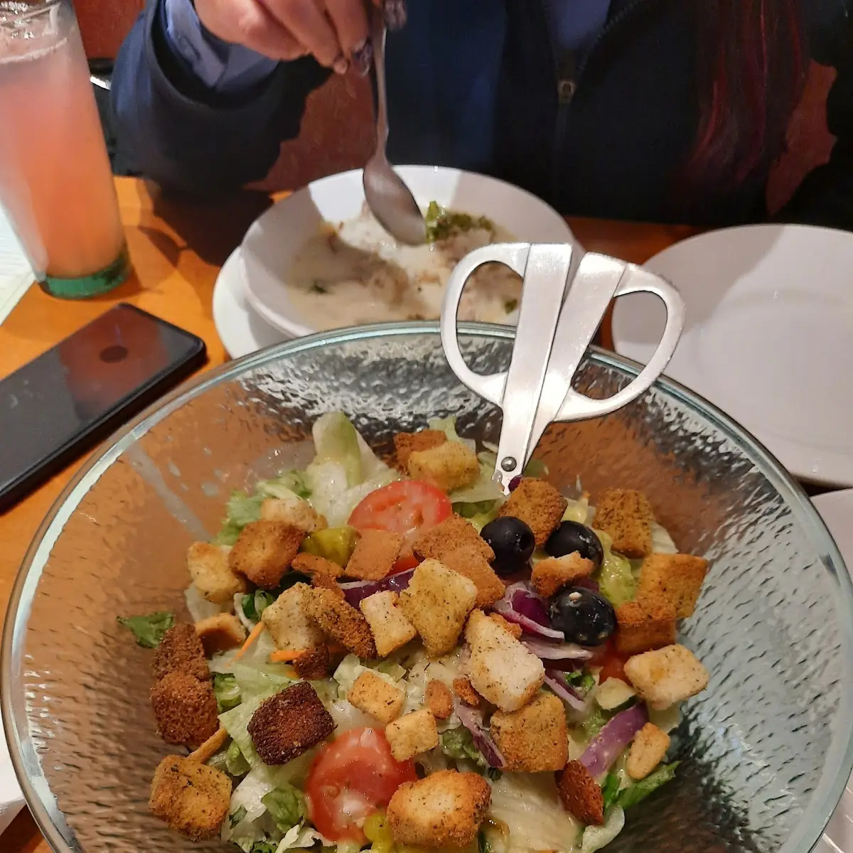 Never-Ending Soup Salad & Breadsticks