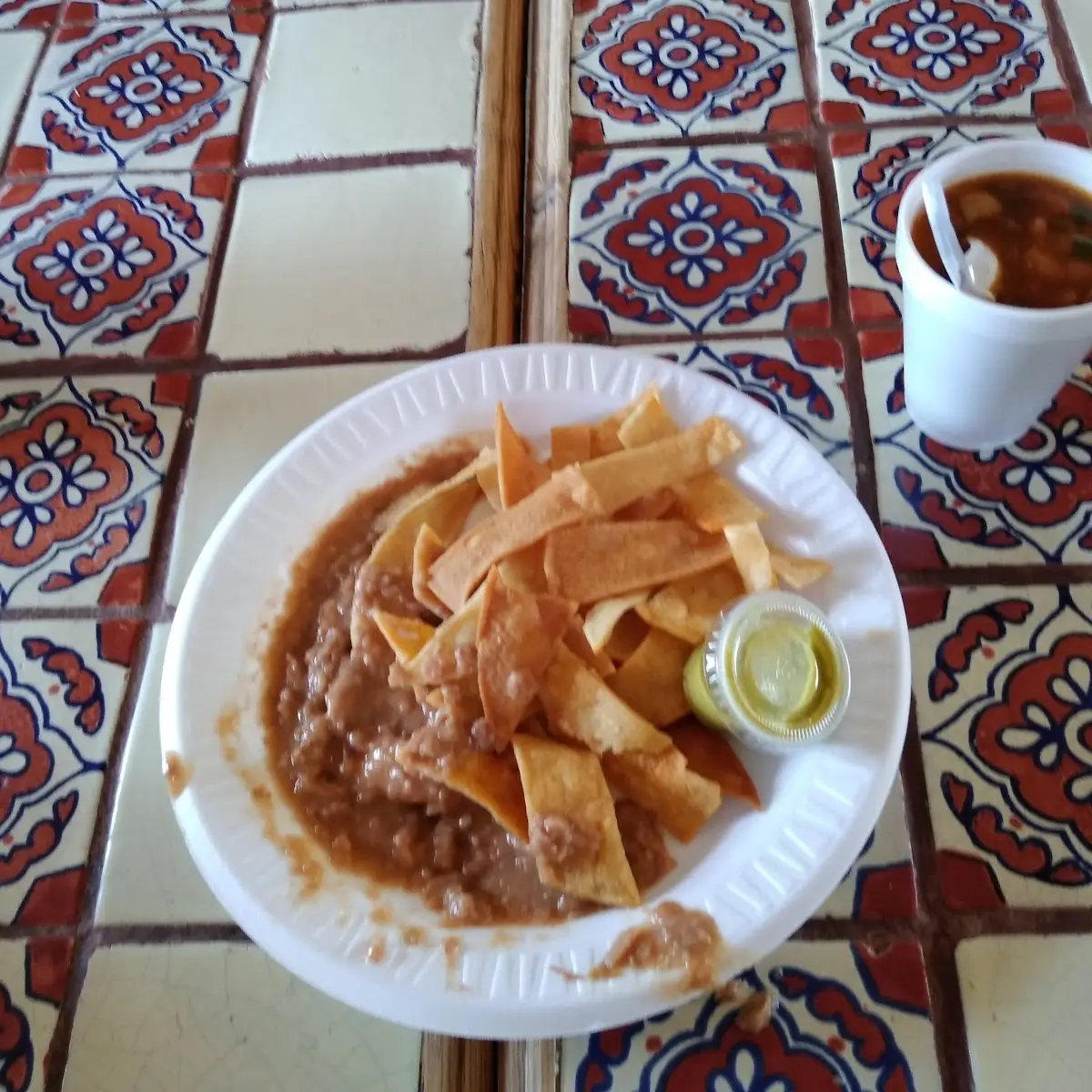 a Frijoles de Rancho / Ranch Beans (cup 8oz.)