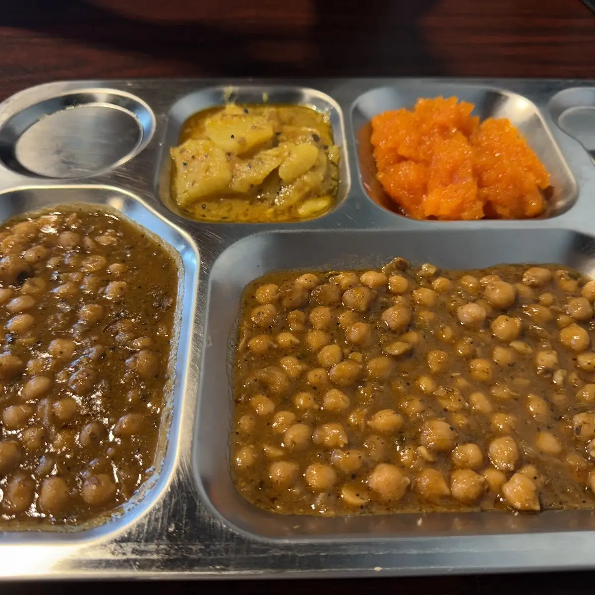 Halwa Puri Combo