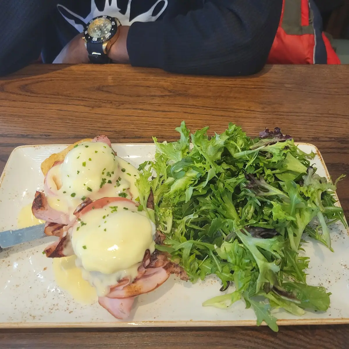 Eggs Benedict with Side Salad