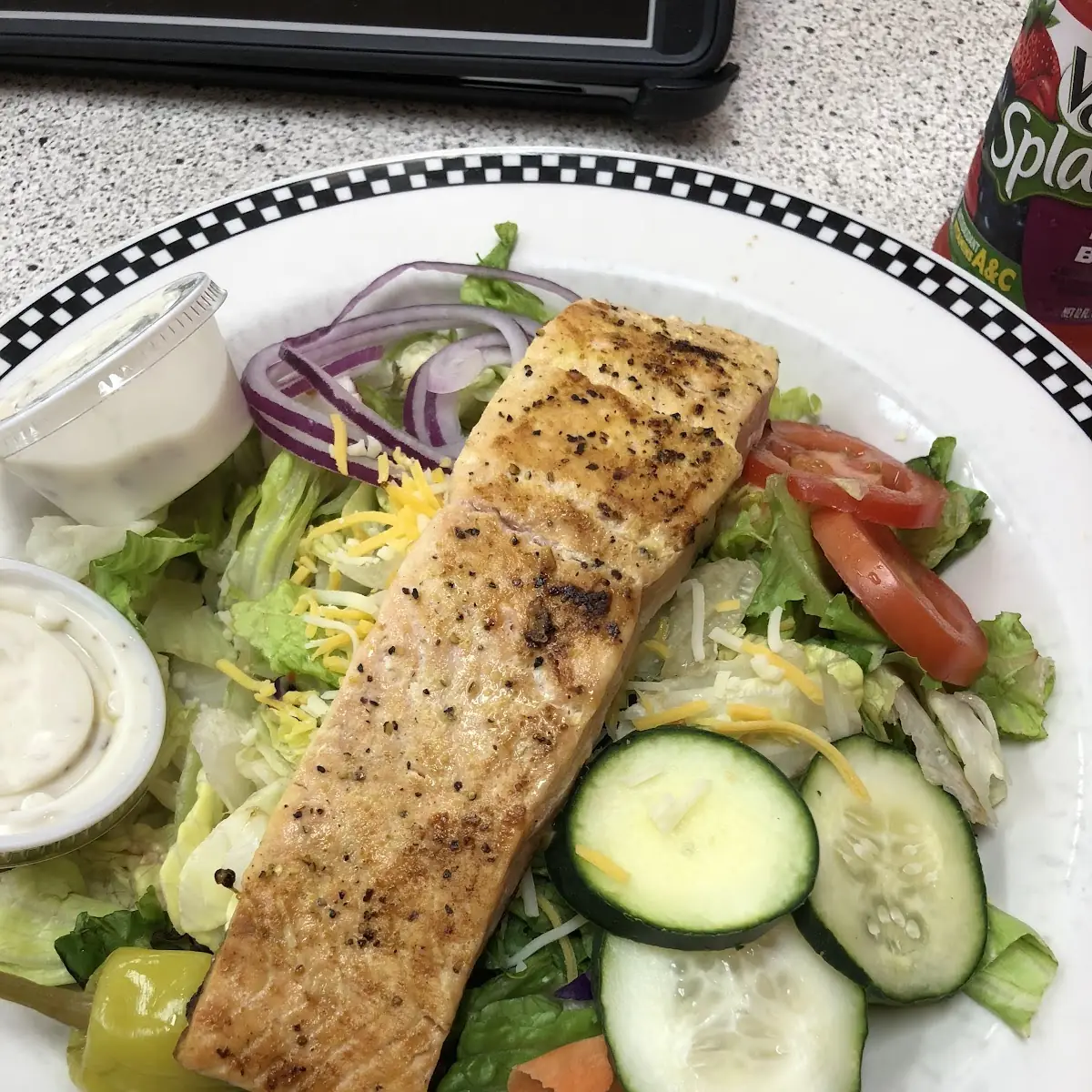 Grilled Salmon Salad