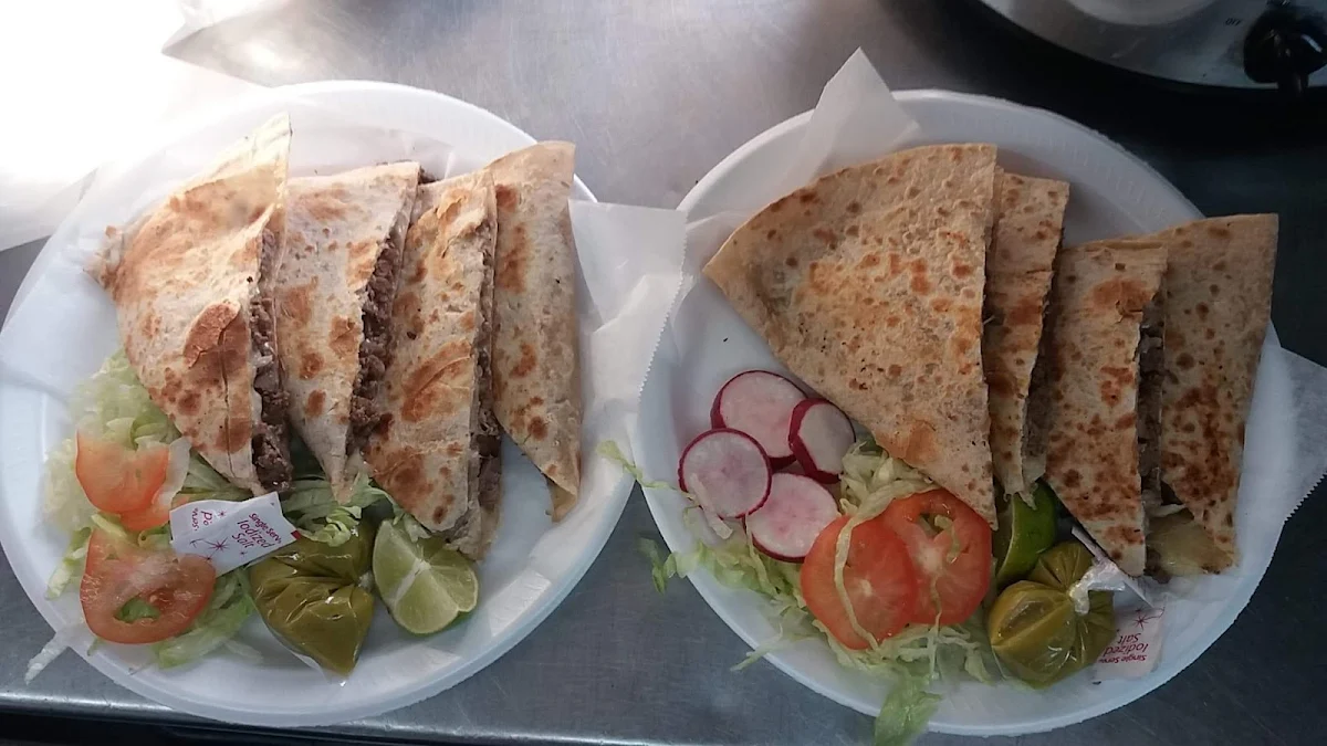 Quesadilla Grande de Harina