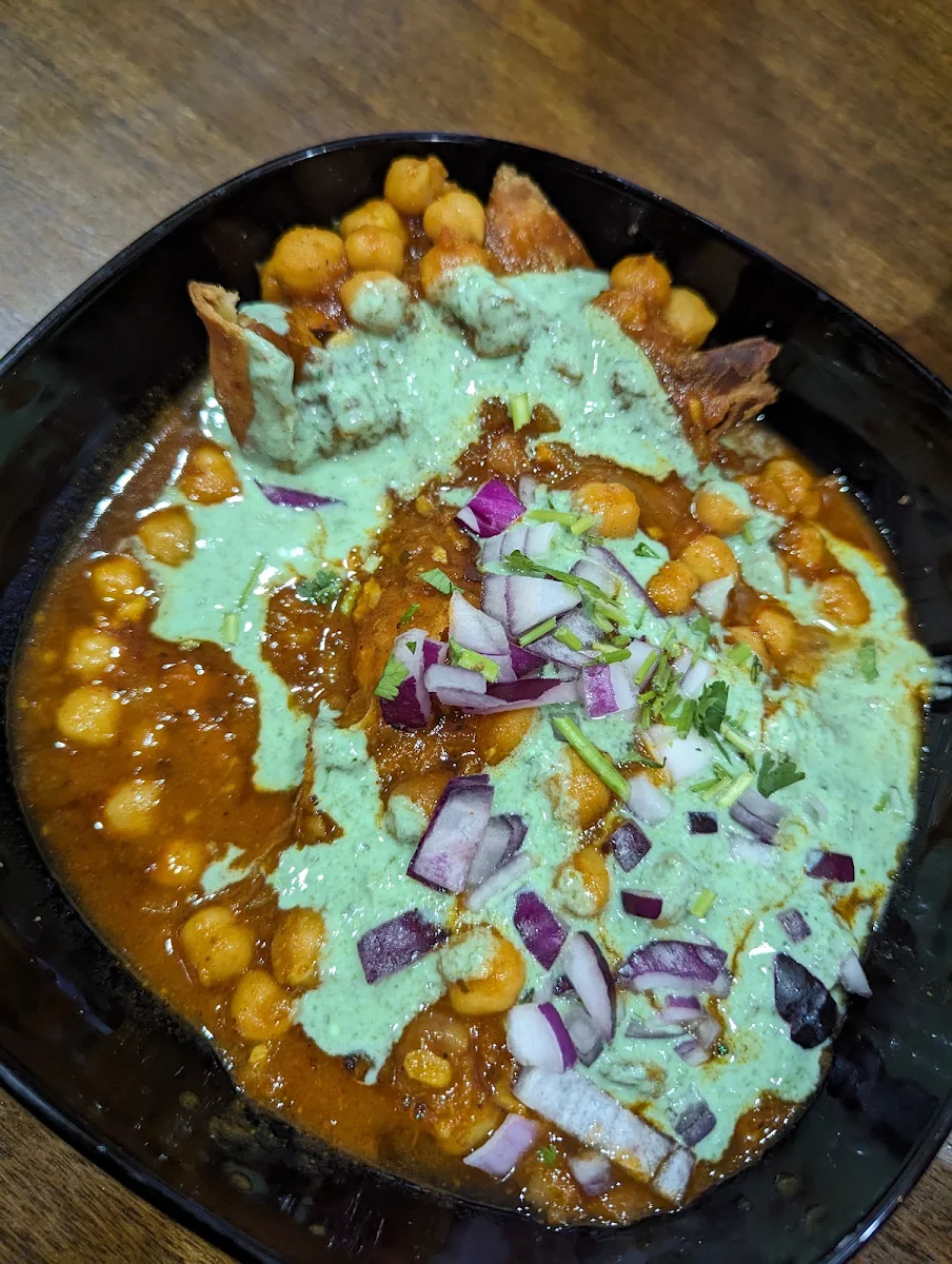 Samosa Chaat, Savariya - Pure Vegetarian Eatery