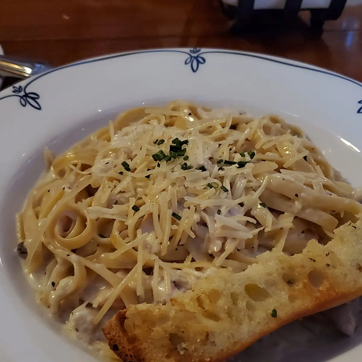 Fettuccine Alfredo with Chicken