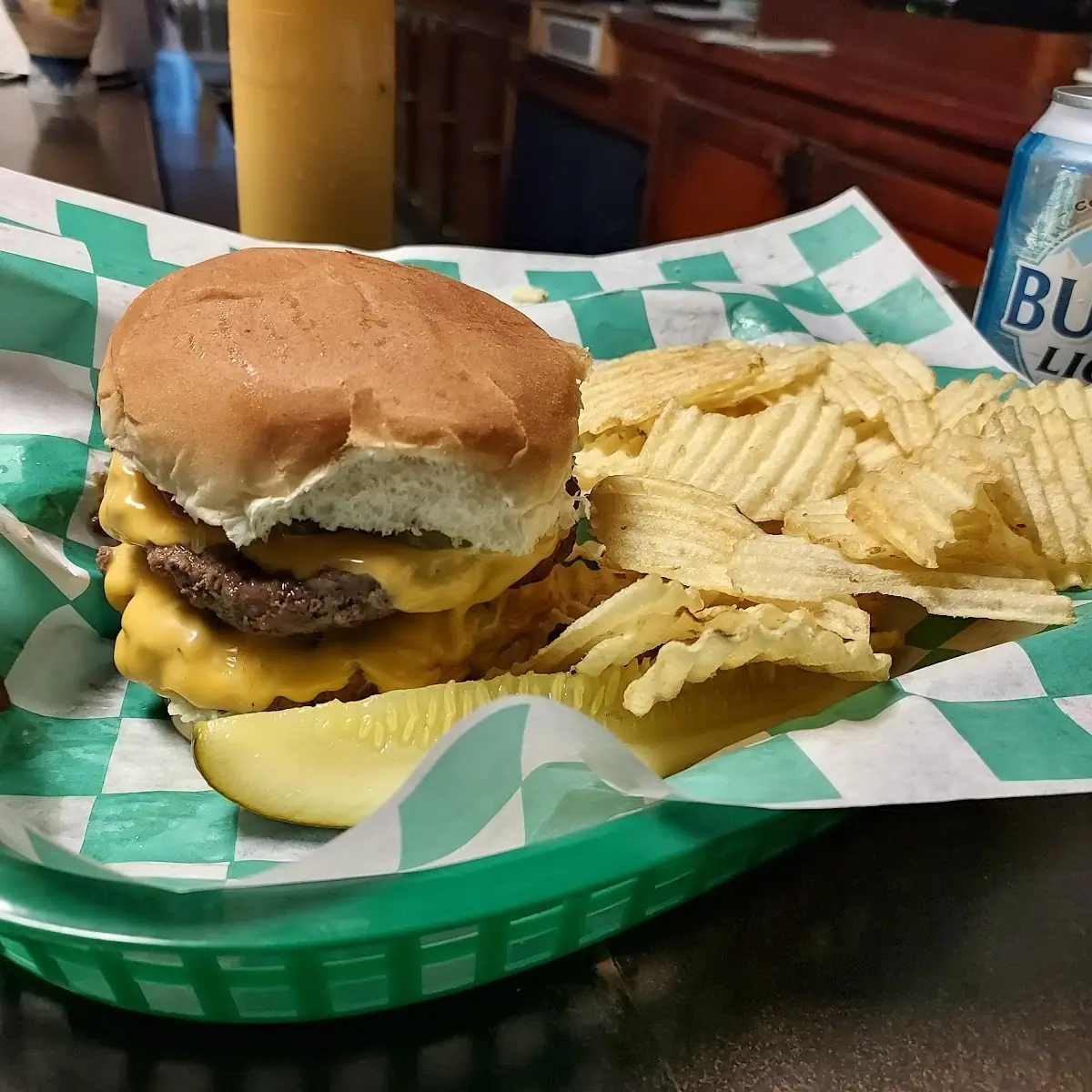 Double Cheeseburger with Chips