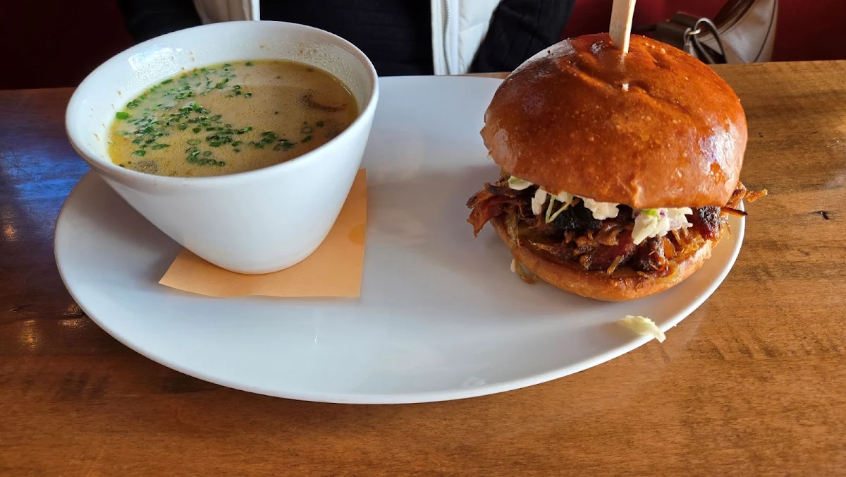 Pulled Pork Sandwich