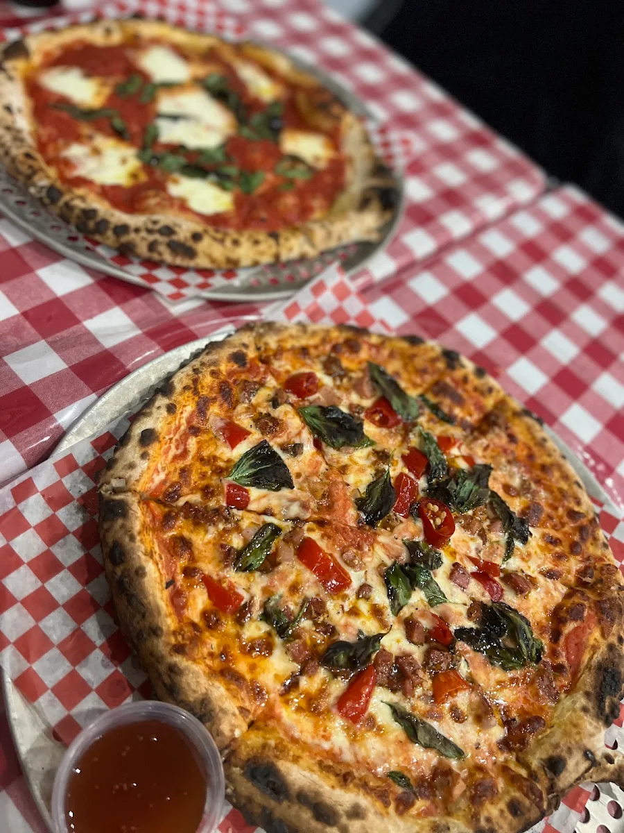 Cheese Pizza, Pizza All'Antica