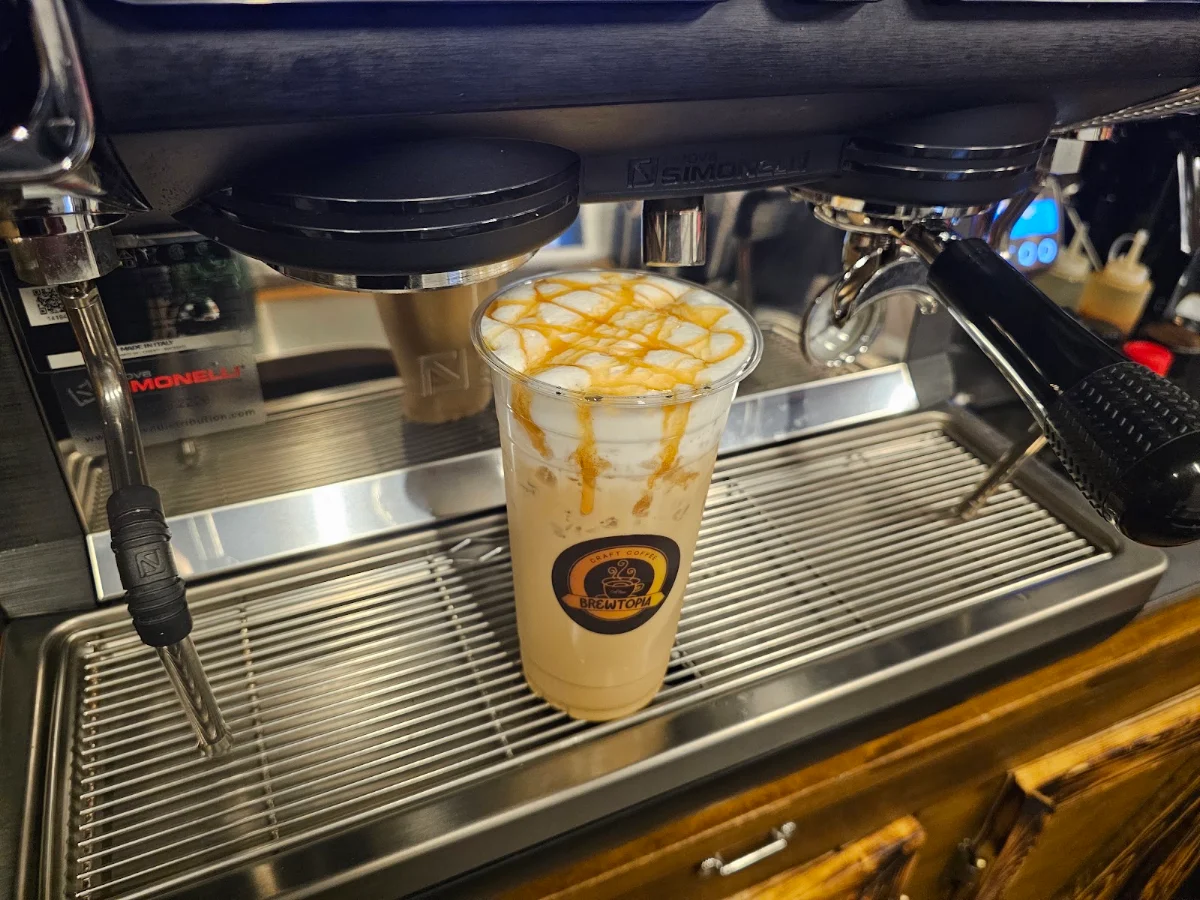 Iced Caramel Macchiato