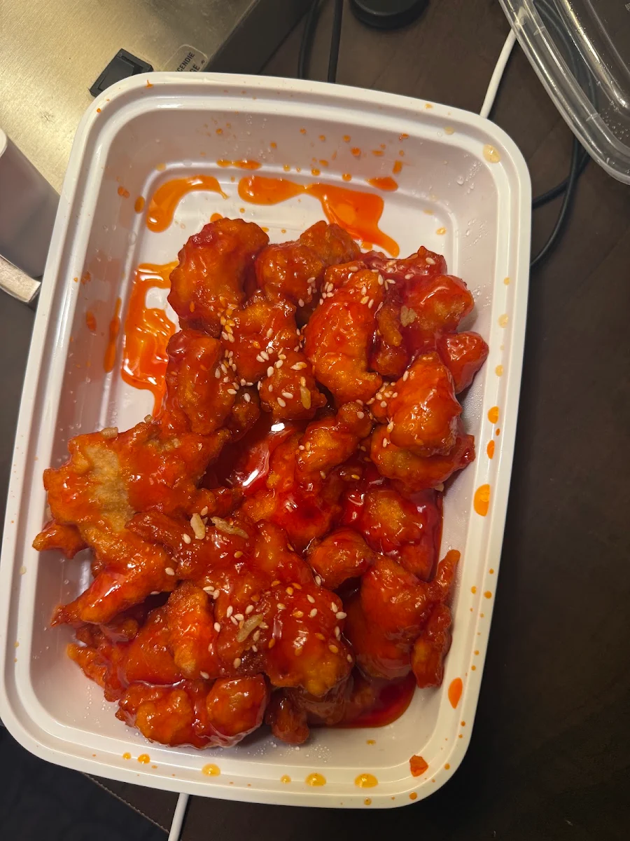 Jar Doo Chicken Wings, Kimono's Chinese takeout