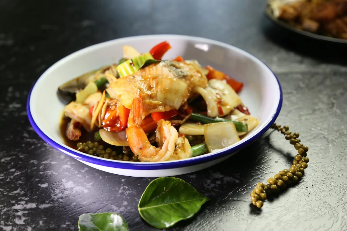 Highlights, Sabiang Thai Tallawong