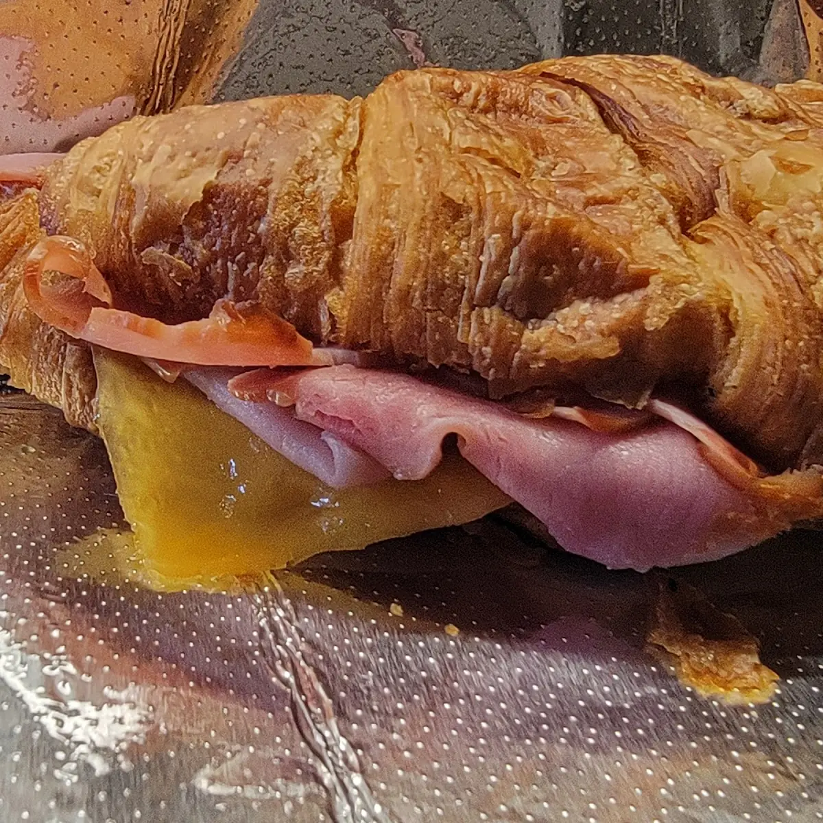 Croissant Ham & Cheese
