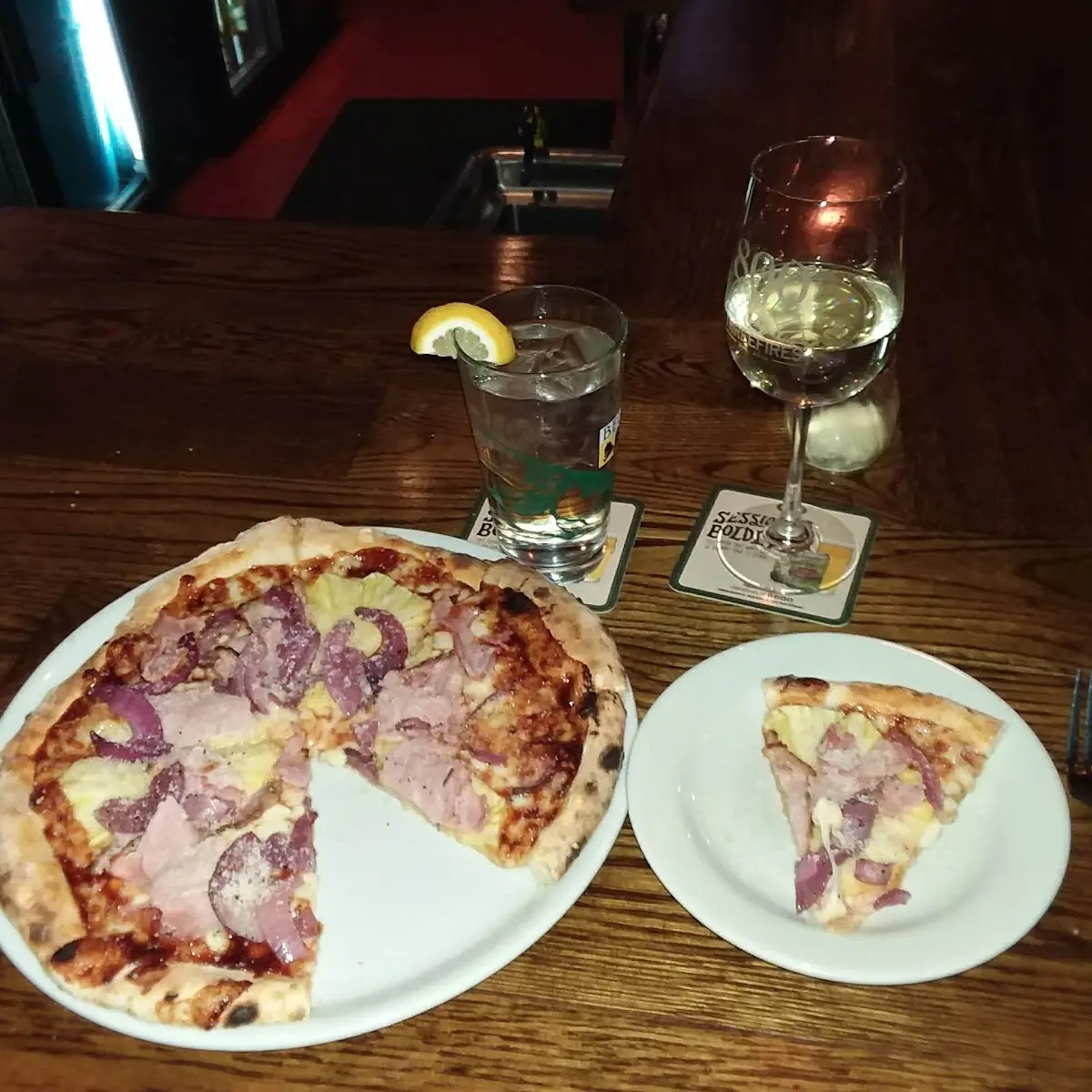 Hawaiian Pizza with BBQ Sauce