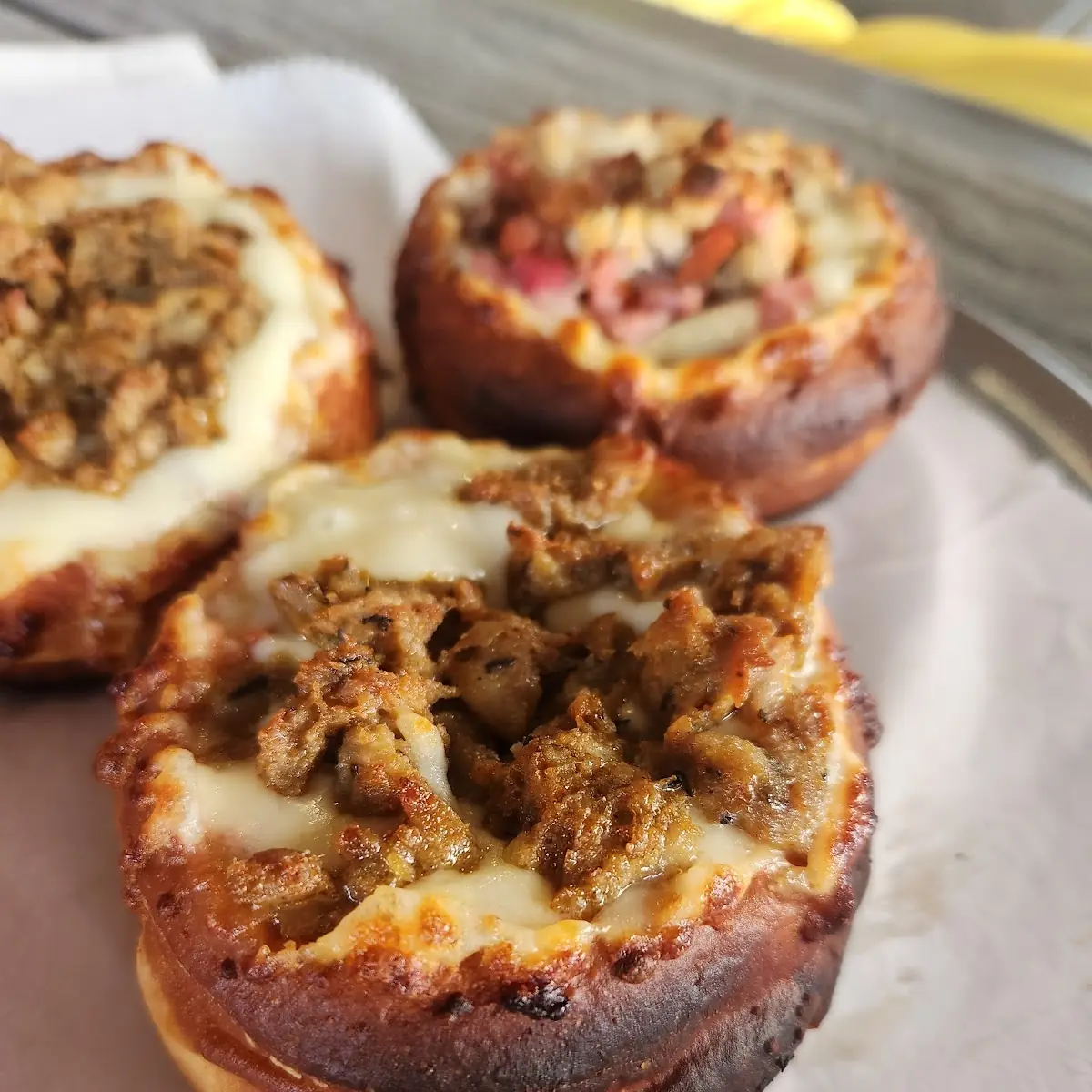 Longaniza Donut Pizza