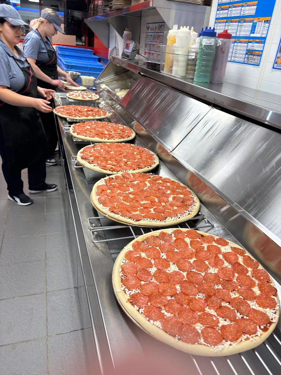 Pepperoni Pizza, Domino's Pizza