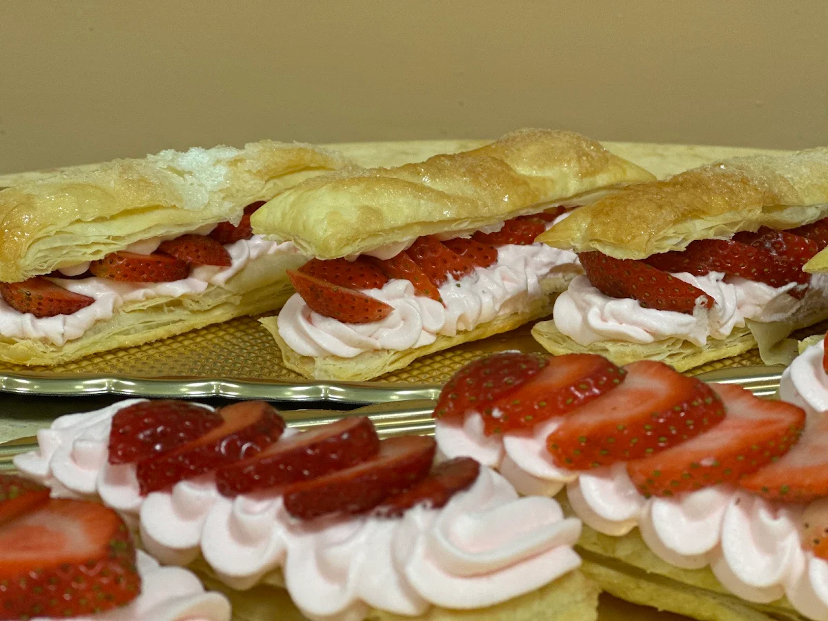 Strawberry Crème Tarts