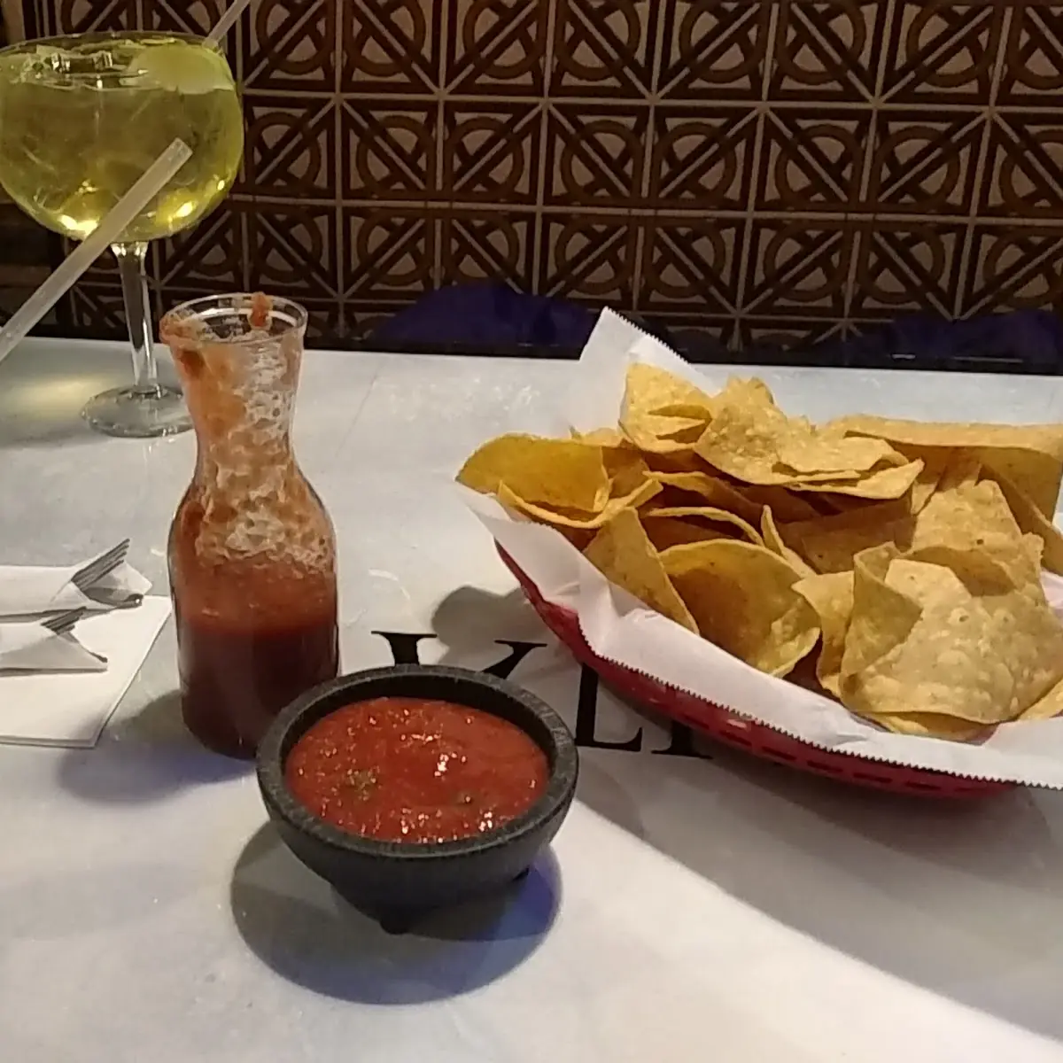Chips & Salsa
