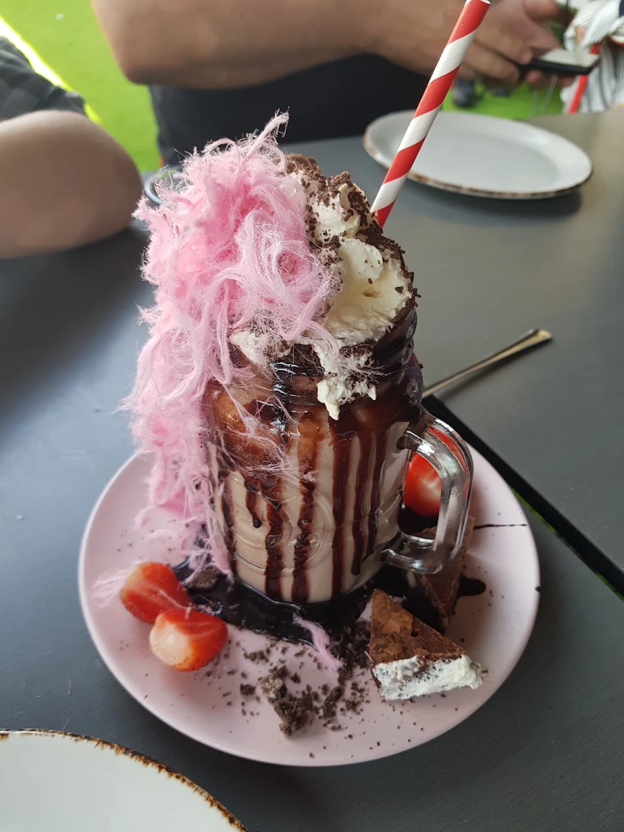 Shakes, Victoria Elixir Coffee Roasters