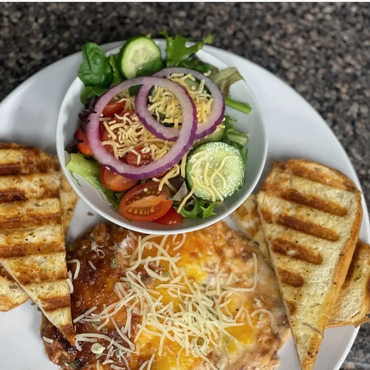 Spaghetti w Side Salad