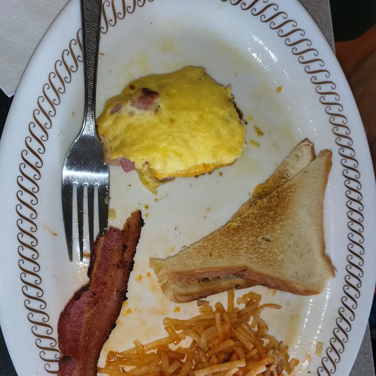 Foesta Omelet Hash Browns Toast