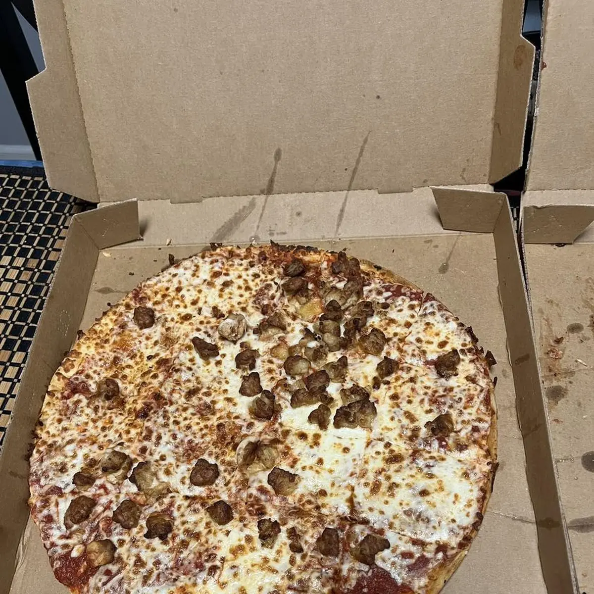 Thin Crust with Italian Sausage