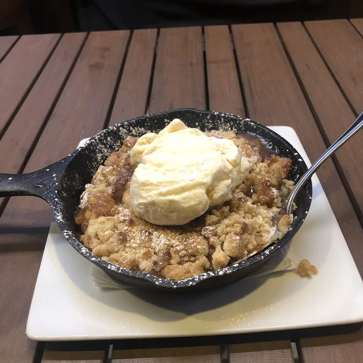 Bourbon Vanilla Peach Cobbler