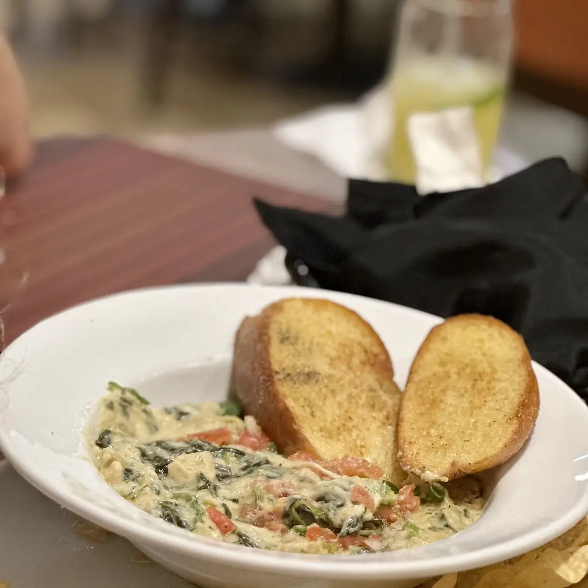 Creamy Spinach & Artichoke Cheese Fondue