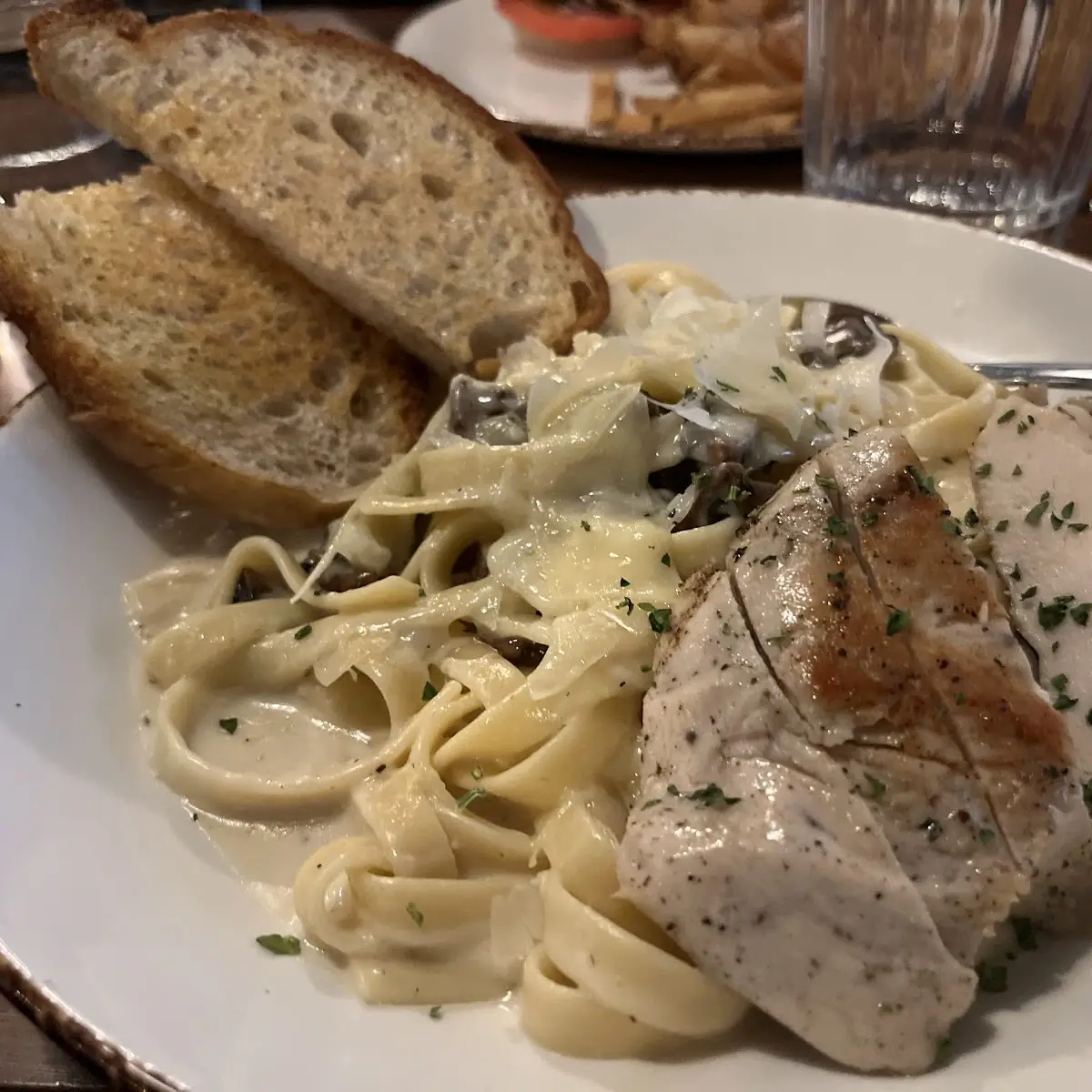 Chicken Alfredo Pasta