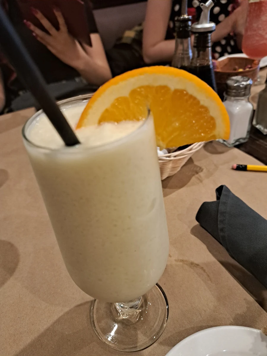 Pina Colada, Fellini's - classic Italian cucina