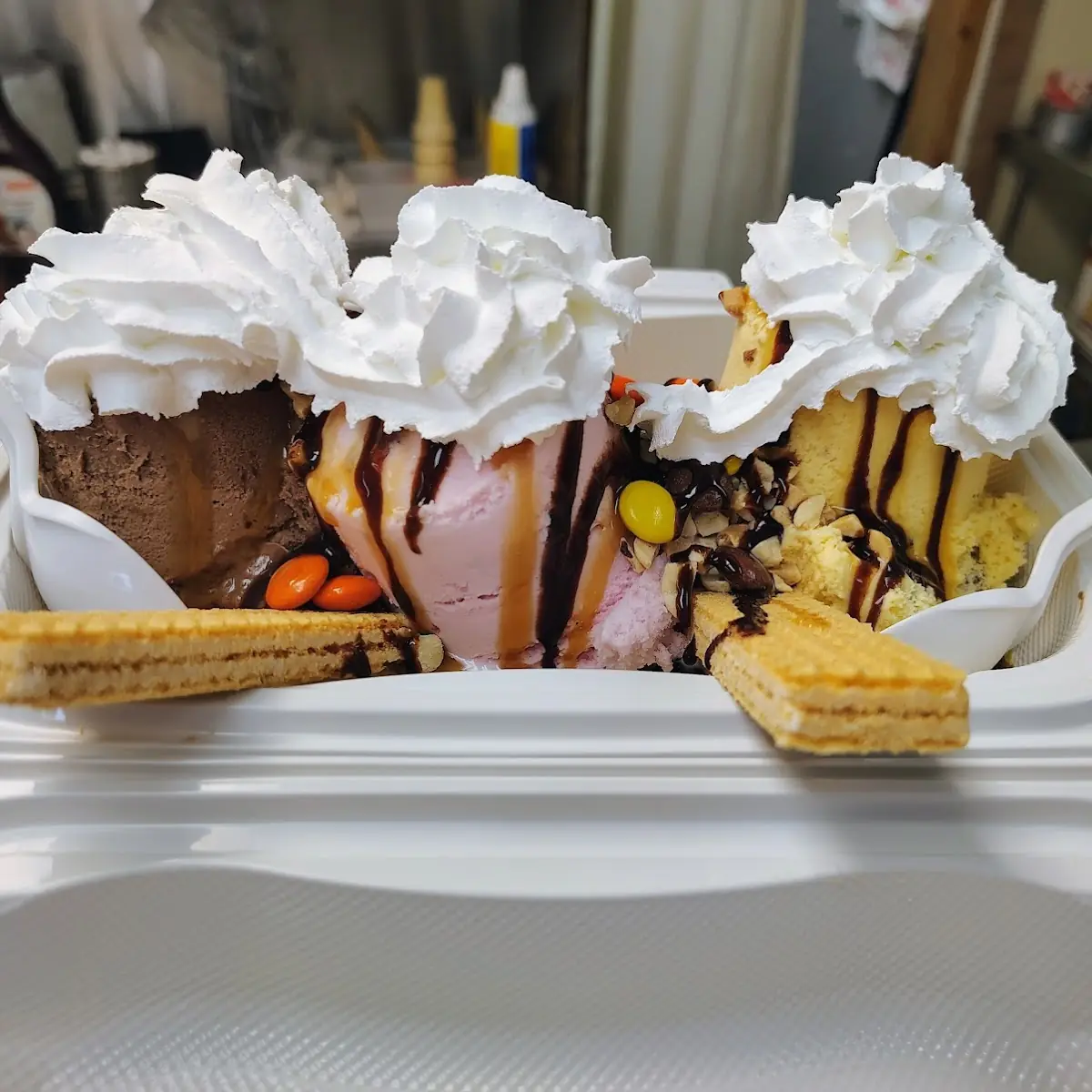 Banana Split 3 Scoops