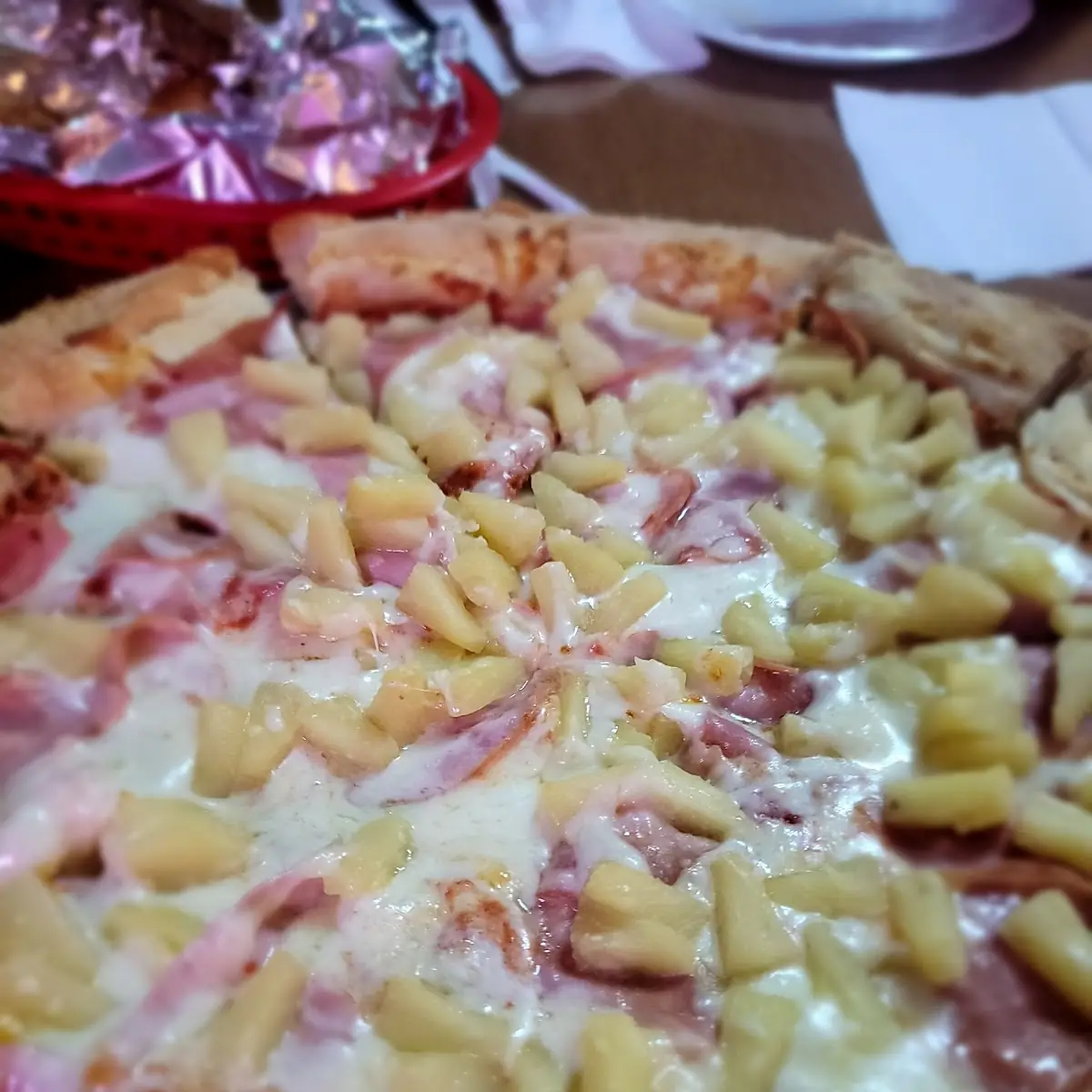 Hawaiian Pizza