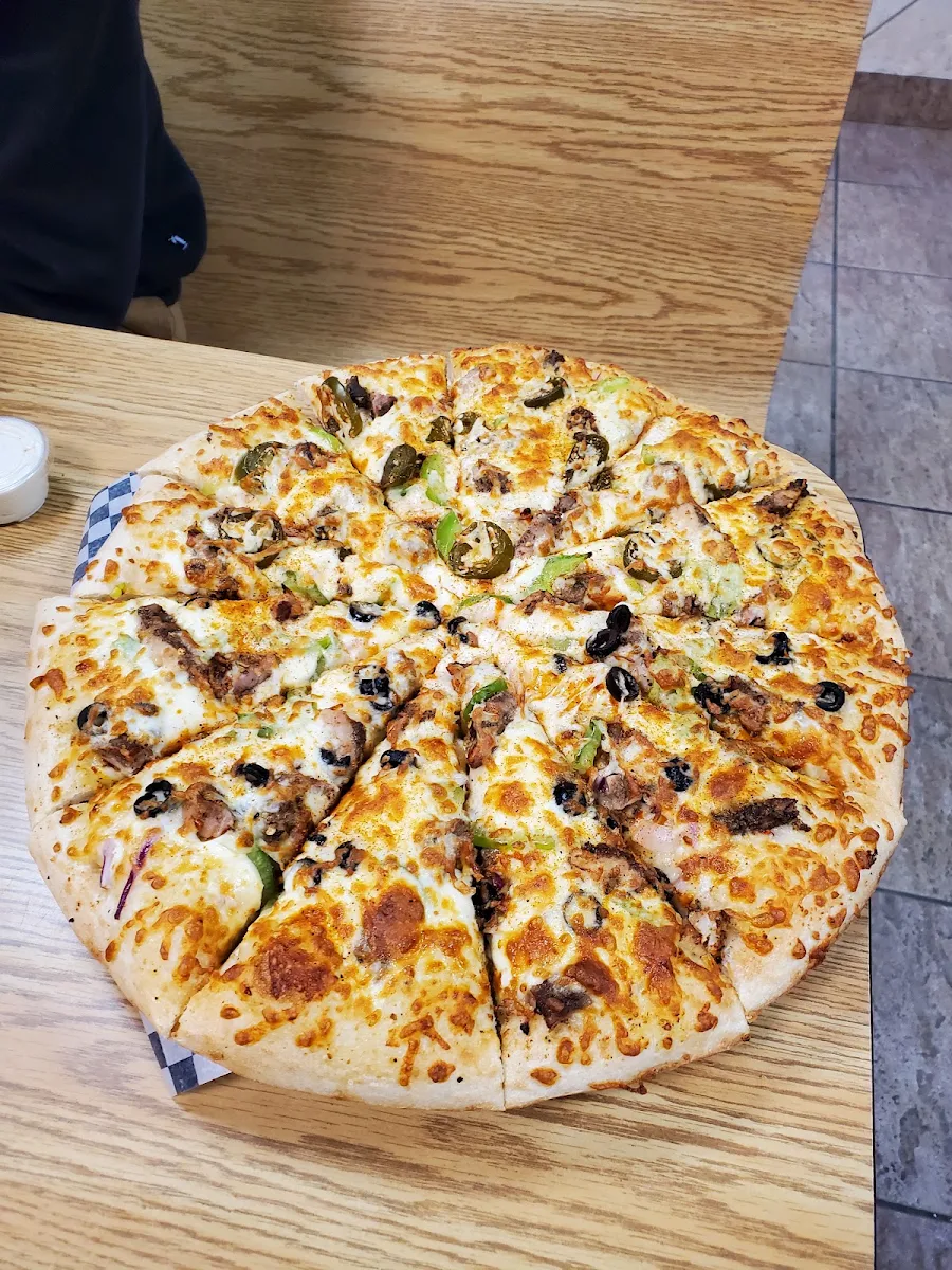 Shawarma Beef Pizza