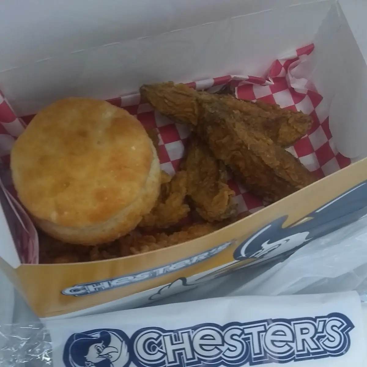 Pollo Frito Con Bysket