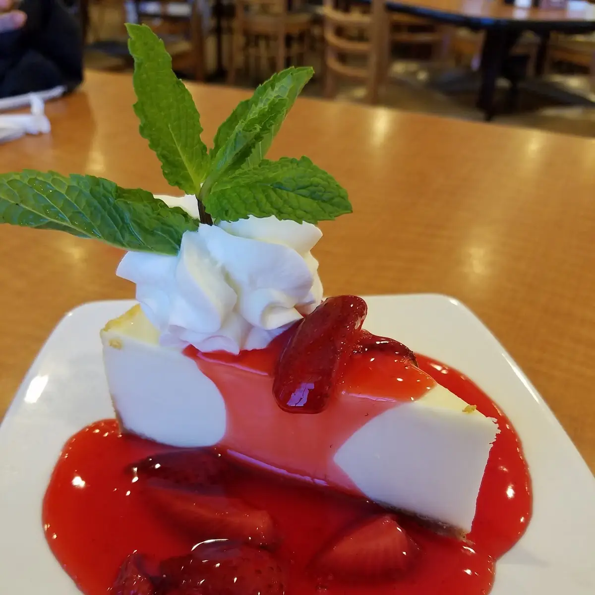 New York Style Strawberry Cheesecake