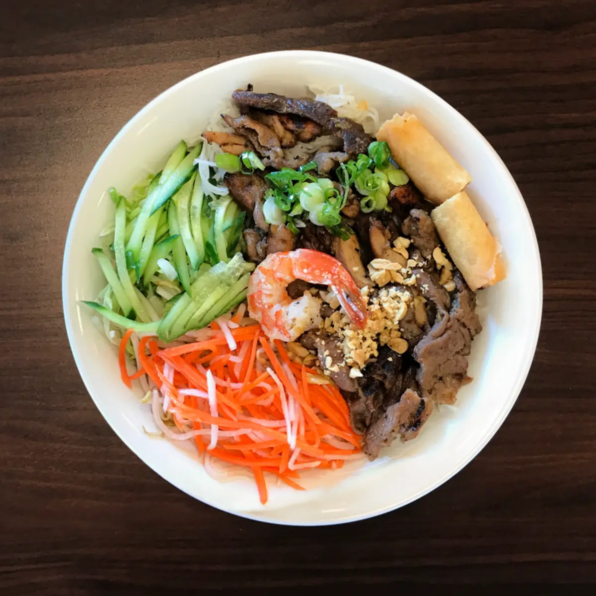Grilled Chicken & Egg Roll on Vermicelli Bun GA Cha Gio