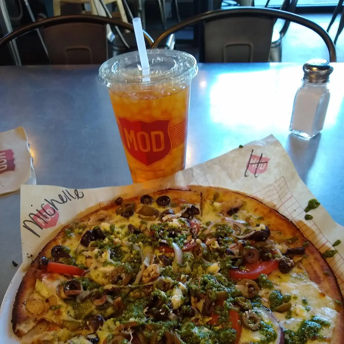 Pesto Vegetarian Pizza