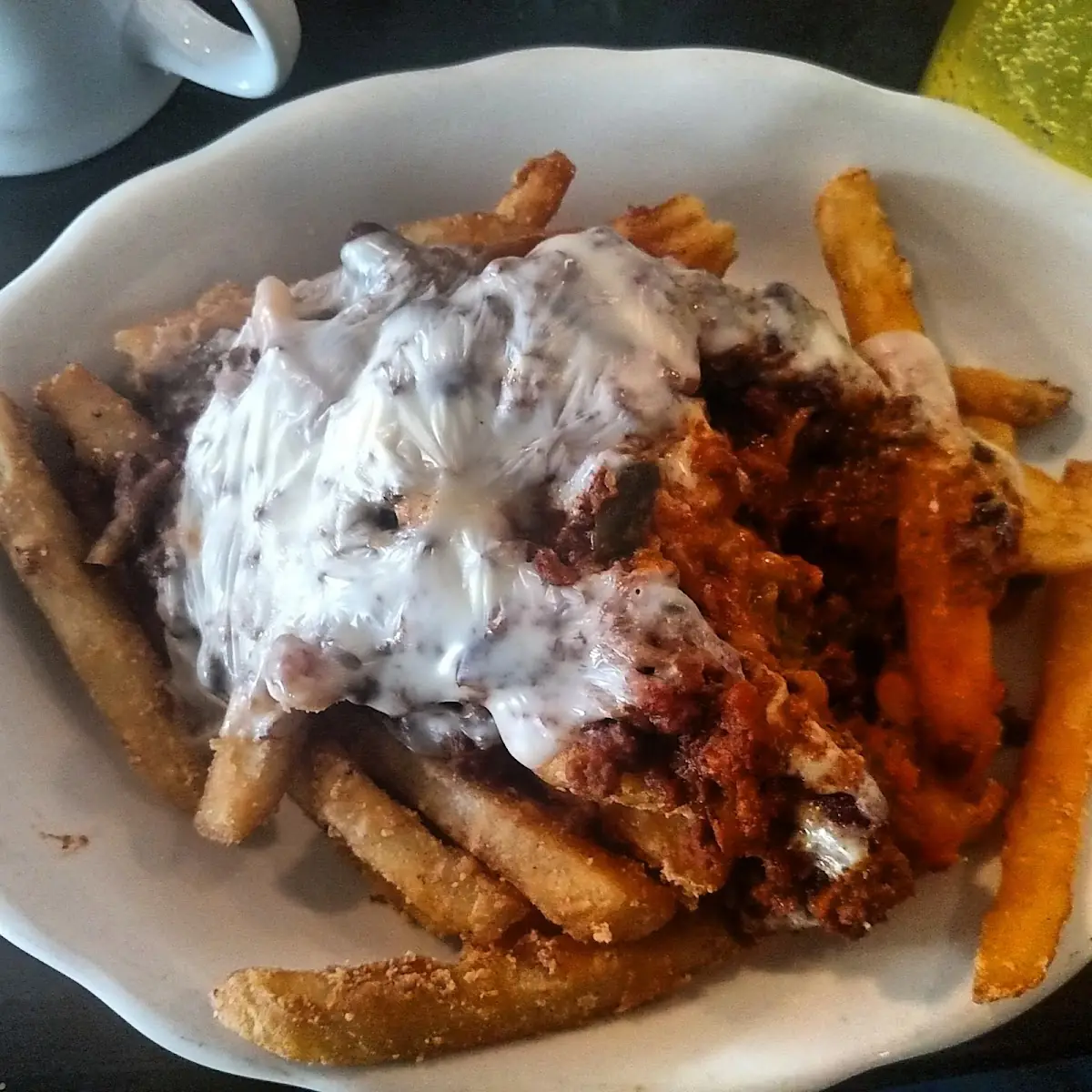 Chilly Cheese Fries