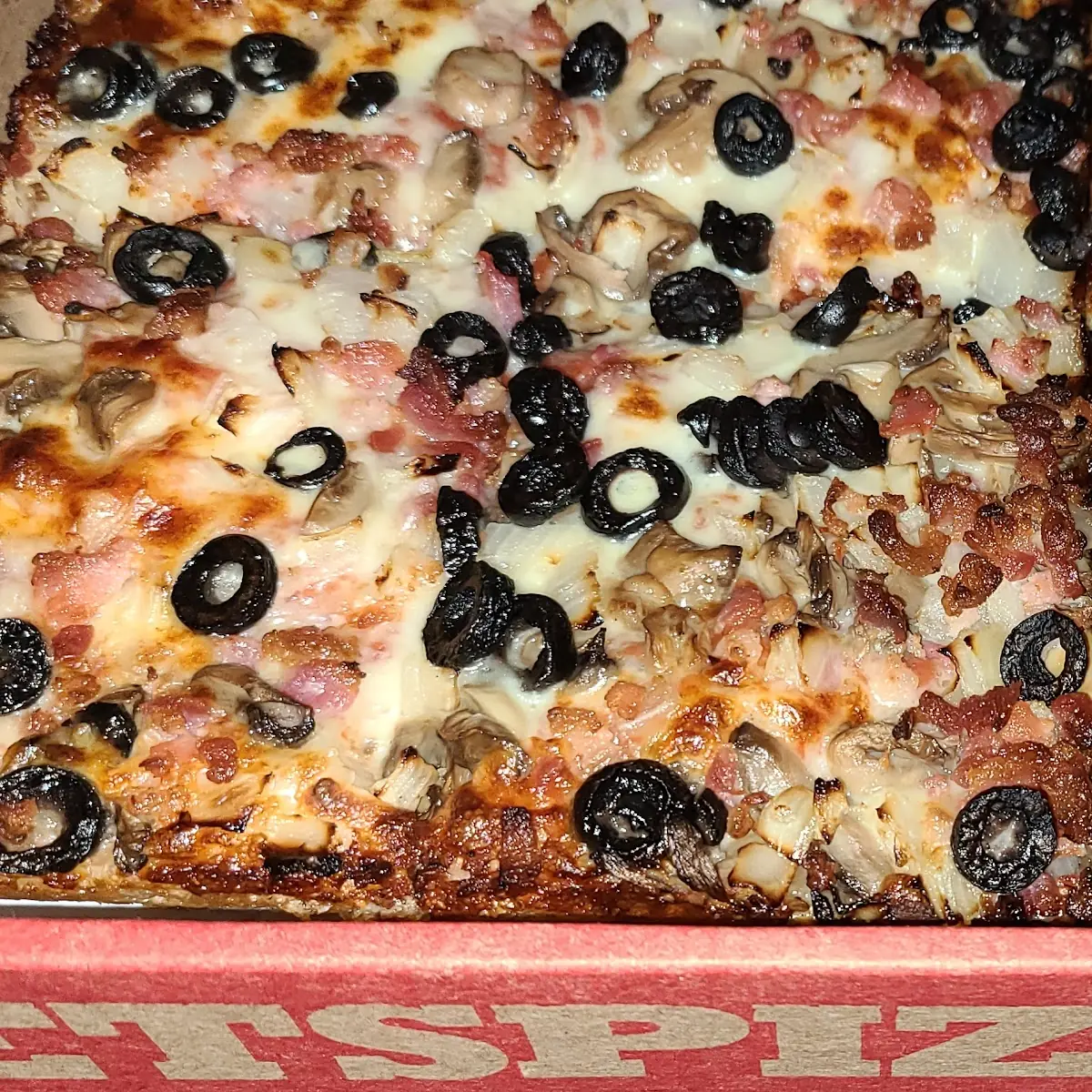 Bacon Mushroom Black Olive Butter Crust