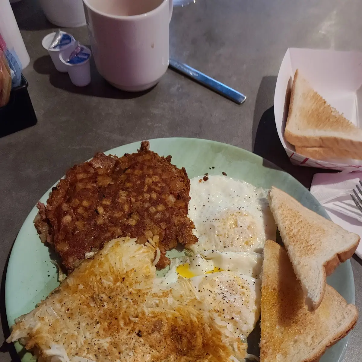 2 Eggs with Corned Beef Hash
