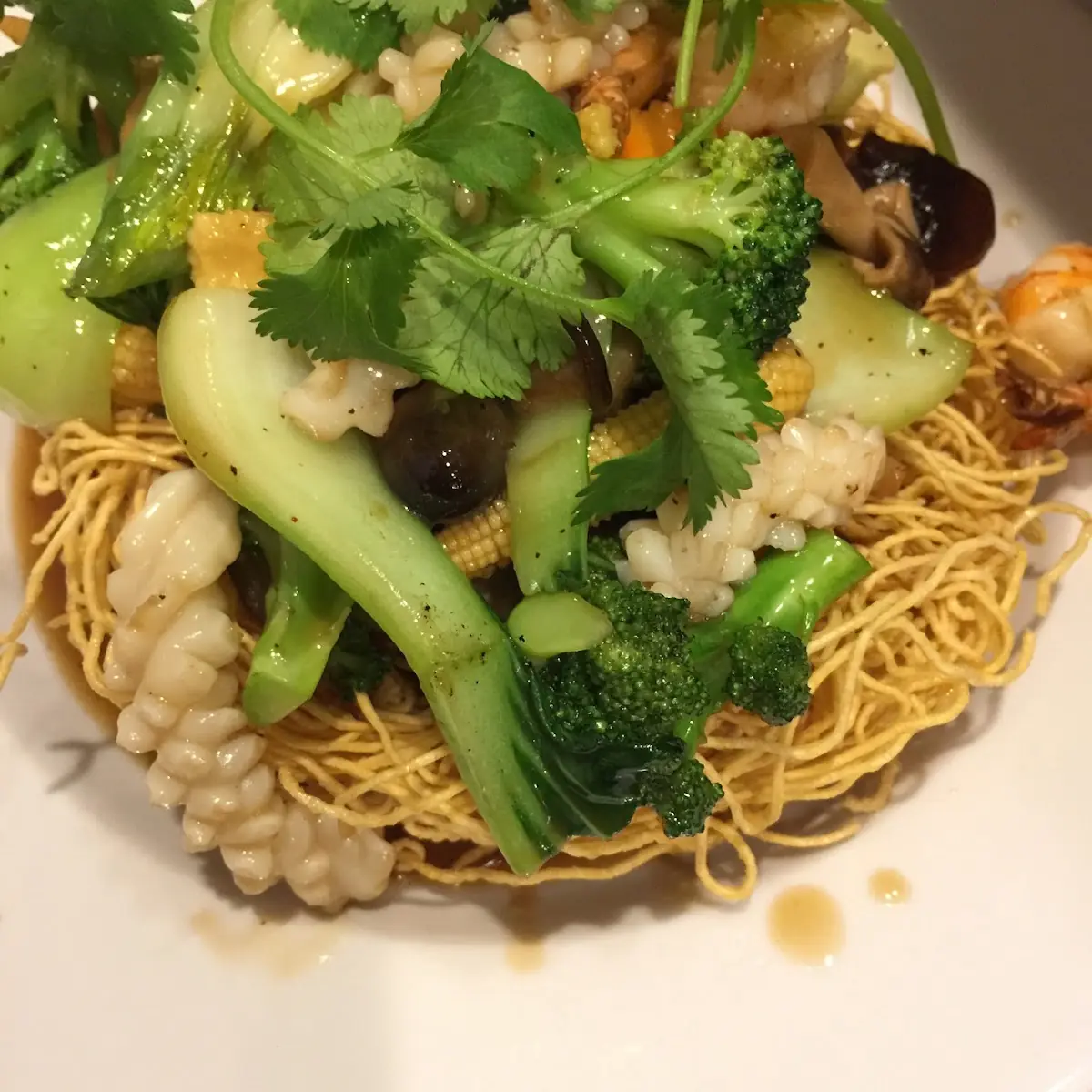Seafood Combination with Crispy Egg Noodle