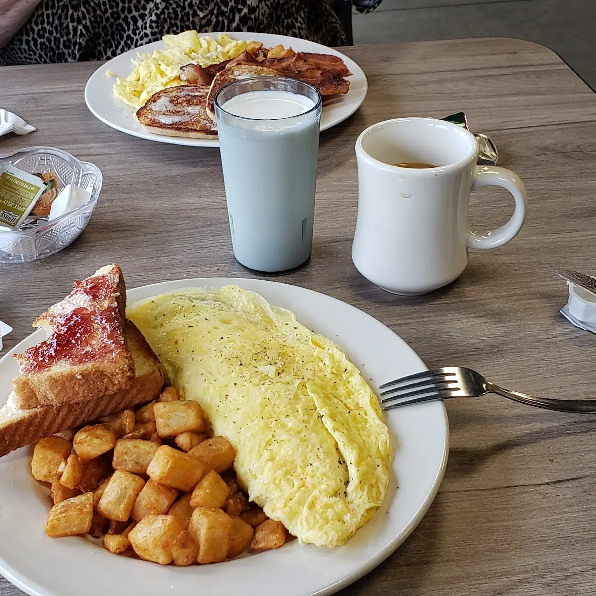 Corned Beef Hash Hash Browns Sour Dough Toast